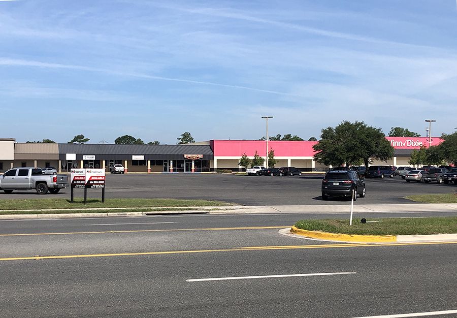 Winn Dixie Anchored Retail For Lease : 1452 S 6th St, Macclenny, FL 32063